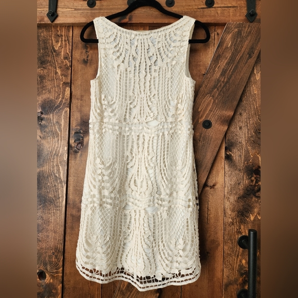 Cream lace dress - size 8 - Picture 2 of 2
